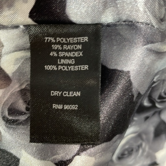 Dalia size large grey blazer NWT classic capsule piece great for workwear - Picture 12 of 17